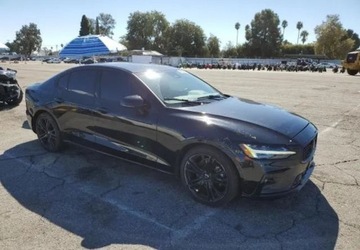 Volvo S60 III 2024 Volvo S60 Auta z USA - Zapytaj o wiecej ofert 2.5 Benzyna 254KM, zdjęcie 2