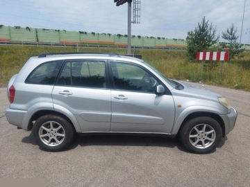 Toyota RAV4 II 2.0 i 16V 150KM 2003 Toyota RAV4 2.0 VVT-i 4x4 150KM 2003r Ładne i zadbane auto!, zdjęcie 3