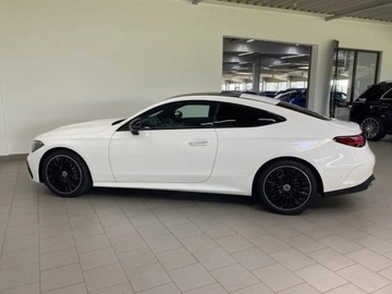 Mercedes CLE Coupe 2.0 300 258KM 2025 MERCEDES-BENZ CLE 300 4-Matic AMG Line 2.0 (258KM) 2025, zdjęcie 3