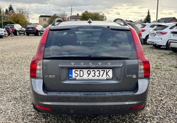 Volvo V50 1.6 DRIVe 109KM 2010 Volvo V50 2010 r. 1.6 Diesel 109KM, zdjęcie 4