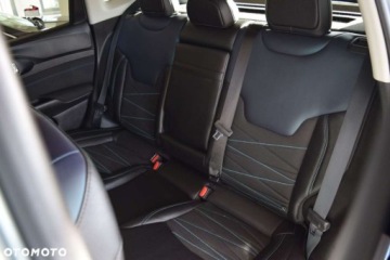 Jeep Compass II SUV Facelifting 1.5 MHEV T4 130KM 2022 Jeep Compass 1.5 GSE T4 e-Hybrid Limited Alpine Full LED Kamery 360 ACC Cz, zdjęcie 25