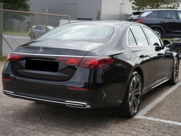 Mercedes Klasa E W214 Sedan 2.0 200 204KM 2025 E Klasa 200 4-Matic Avantgarde 2.0 (204KM) 2025, zdjęcie 1