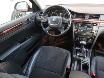 Skoda Superb II Sedan 1.8 TSI 160KM 2011 Skoda Superb 1.8 TSI, DSG, Skóra, Xenon, Klima, zdjęcie 6