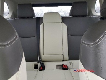 Toyota Corolla Cross 2022 Toyota Corolla Cross 2022r., 2,0L XLE 2.0 Benzyna 169KM, zdjęcie 9