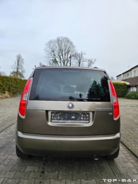 Skoda Roomster Mikrovan Facelifting 1.2 TSI 85KM 2013 Skoda Roomster 1.2 TSI Bogata Wersja 1.2 Benzyna 86KM, zdjęcie 10