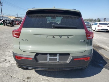 Volvo XC40 Crossover Facelifting 2.0 B5 250KM 2025 Volvo XC 40 Plus 2025 2.0 Benzyna 250KM, zdjęcie 2