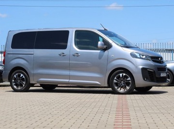 Toyota 2021 Toyota Proace Verso VIP 180 aut 7os Full Masaż Panorama HUD hak Webasto ACC, zdjęcie 3