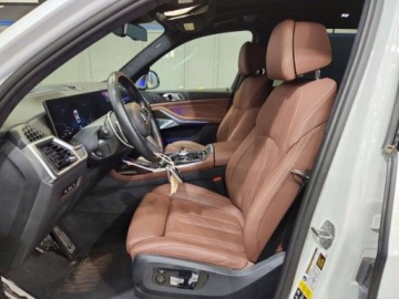 BMW X7 2024 BMW X7 2024r., xDrive 40i, 3.0L, od ubezpieczalni 3.0 Benzyna 375KM, zdjęcie 6