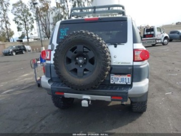 Toyota FJ Cruiser 4.0 239KM 2007 Toyota FJ 2007 r., 4,0L 4.0 Benzyna 239KM, zdjęcie 4