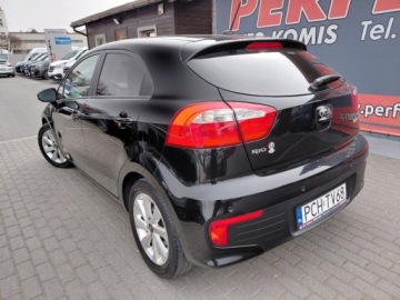 Kia Rio III Sedan Facelifting 1.4 DOHC CVVT 109KM 2016 Kia Rio Navi Kamera Klimatronik Sensor Podgrzewana kierownica PDC Alu 1.4, zdjęcie 4