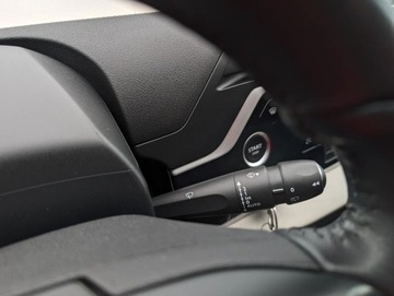 Citroen C4 Spacetourer Van 1.2 PureTech 131KM 2018 Citroen C4 SpaceTourer Rezerwacja 1.2 Benzyna 130KM, zdjęcie 20