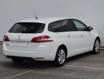 Peugeot 308 II SW Facelifting 1.5 BlueHDI 130KM 2019 Peugeot 308 1.5 BlueHDi, Navi, Klima, Klimatronic, zdjęcie 4