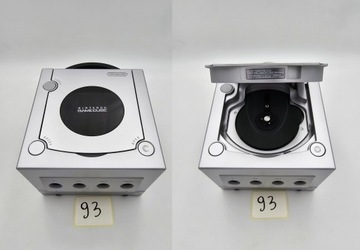 СЕРЕБРЯНАЯ КОРОБКА NINTENDO GAMECUBE DOL-101 PAL