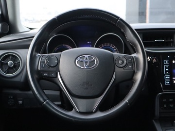 Toyota Auris II Touring Sports Facelifting 1.8 Hybrid 136KM 2015 Toyota Auris Hybrid, Salon Polska, Automat, Klima, zdjęcie 14