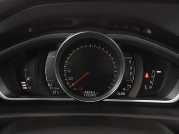 Volvo V40 II Hatchback Facelifting 2.0 D2 120KM 2018 Volvo V40 GRATIS! Pakiet Serwisowy o wartości 600, zdjęcie 21