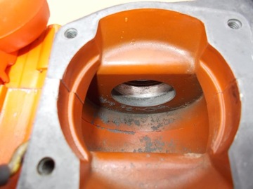 Картер картера бака Husqvarna 362 365 371XP 372XP оригинал