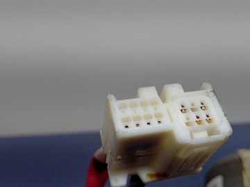 AVENSIS T27 SLOUPEC SERVO  ELEKTRICKÉ