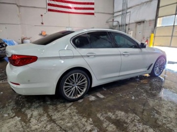BMW Seria 5 G30-G31 2019 BMW Seria 5 530xi 2019 2.0l 2.0 Benzyna 248KM, zdjęcie 3
