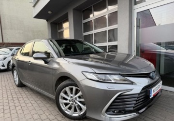 Toyota Camry IX Sedan 2.5 Hybrid Dynamic Force 218KM 2021 Toyota Camry Salon Polska, Serwis ASO, Gwarancja, FV-23 2.5 Hybryda 218KM, zdjęcie 21