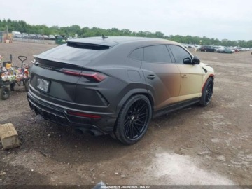 Lamborghini Urus 2021 Lamborghini Urus Graphite CapsulePearl Capsule 2021 4.0 Benzyna 641KM, zdjęcie 4
