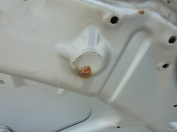 948. KAPOTA KRYT MOTORU TOYOTA AVENSIS T25