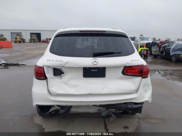 Mercedes GLC C253 2021 Mercedes-Benz GLC 2021r., 4X4, od ubezpieczalni 2.0 Benzyna 255KM, zdjęcie 5