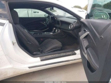 Chevrolet Camaro VI Coupe 3.6 335KM 2019 Chevrolet Camaro 1LT 2019 3.6 Benzyna 335KM, zdjęcie 9