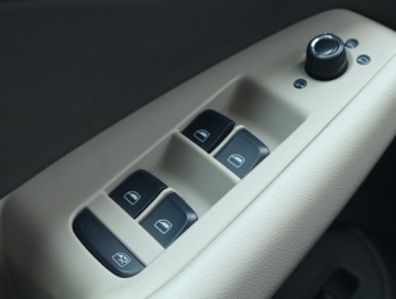 Audi Q5 I SUV 3.2 FSI 270KM 2010 Audi Q5 3.2 FSI, 4X4, Automat, Skóra, Navi, zdjęcie 16