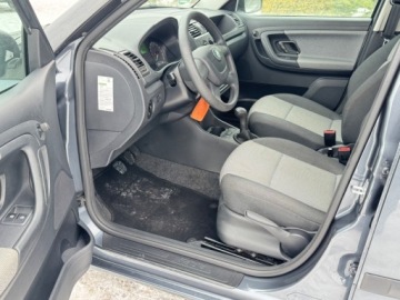 Skoda Fabia II Hatchback Facelifting 1.2 HTP 70KM 2011 Skoda Fabia 1.2 70KM Lift Klima Serwis Sprawdz 1.2 Benzyna 70KM, zdjęcie 31