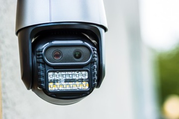 ВНЕШНЯЯ ПОВОРОТНАЯ IP WIFI КАМЕРА 2В1 8X УВЕЛИЧЕНИЕ 2x 4MPX ДЛЯ МОНИТОРИНГА