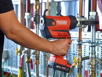 Клещи Ridgid RP 350-B с V-образными губками 15-22-28 67103
