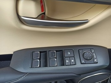 Lexus NX I SUV Facelifting 300h 197KM 2018 Lexus NX Salon, 2 wł., AWD, Bogata Wer., Serwis,, zdjęcie 18