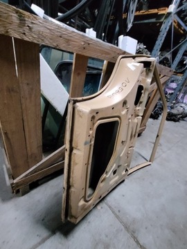 Дверь передняя левая Mercedes 115 W114 W115 передняя