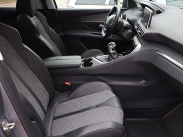 Peugeot 3008 II Crossover 1.2 PureTech 130KM 2019 Peugeot 3008 1.2 PureTech, Skóra, Navi, Klima, zdjęcie 8