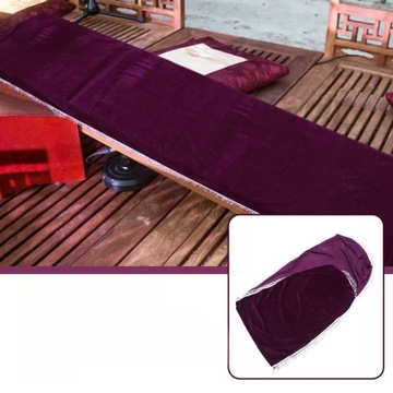 POKRYWA Z AKCESORIAMI W KSZTAŁCIE CHWOSTÓW