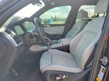 BMW X5 G05 2023 BMW X5 sDrive 40i 2023 3.0 Benzyna 335KM, zdjęcie 7