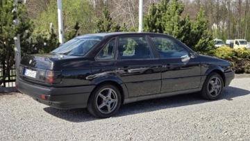 Volkswagen Passat B3 Sedan 1.8 90KM 1990 Volkswagen Passat Pierwszy wlasciciel, Samochod dyskoteka - zobacz zdjecia, zdjęcie 4