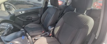 Ford Fiesta VII 2015 Ford Fiesta 2015r, 1.6 TDCI. Lekko uszkodzony przod i tyl. Jezdzi. 1.6, zdjęcie 6