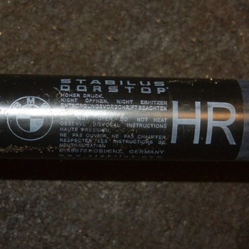 BMW 7 F01 F02 F03 F04 2010 PRAVÁ STRANA TLUMIČ KRYT ZADNÍ KUFRU