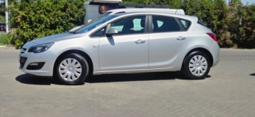 Opel Astra H Hatchback 5d 1.4 TWINPORT ecoFLEX 90KM 2013 Opel Astra 1,4 90KM Led Super Stan Raty Oplaty Gwarancja ASO 1.4 Benzyna, zdjęcie 6