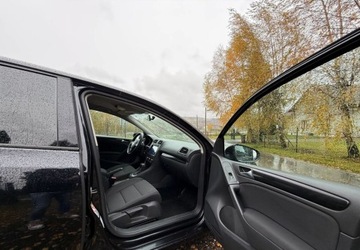 Volkswagen Golf VI Hatchback 5d 1.6 102KM 2009 Volkswagen Golf Volkswagen Golf VI 1.6 Comfortline DSG 1.6 BenzynaLPG, zdjęcie 21