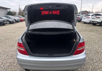 Mercedes Klasa C W204 Limuzyna 1.6 180 K BlueEFFICIENCY 156KM 2012 Mercedes-Benz Klasa C Polski salon 1.6 Benzyna 156KM, zdjęcie 5