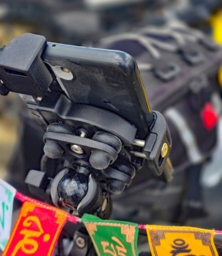 ДЕРЖАТЕЛЬ ТЕЛЕФОНА НА МОТОЦИКЛЕ С ИНДУКТИВНЫМ ЗАРЯДНЫМ УСТРОЙСТВОМ 15 ВТ ИДЕАЛЬНО ДЛЯ ВНЕДОРОЖЬЯ