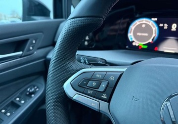 Volkswagen Golf VIII Variant 1.5 eTSI 150KM 2024 Volkswagen Golf rej.2025 RLine salon Polska gwarancja kamery headup VAT23, zdjęcie 20