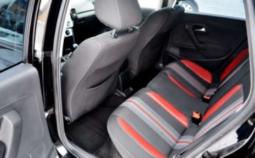 Volkswagen Polo V Hatchback 5d 1.2 70KM 2012 Volkswagen Polo Nawigacja, Czujniki parkowania, Podgrzewane fotele 1.2 70KM, zdjęcie 18