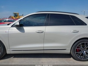 Audi Q8 2022 Audi Q8 Prestige 55, 2022r., 4x4, 3.0L 3.0 Benzyna 335KM, zdjęcie 4