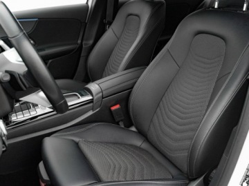 Mercedes Klasa A W177/V177 Sedan Facelifting 2.0 200d 150KM 2023 Mercedes A 200 GD8K607#200 d Progressive 8G-DCT, zdjęcie 10