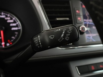 Seat Leon III Hatchback Facelifting 1.5 EcoTSI 150KM 2019 Seat Leon GRATIS! Pakiet Serwisowy o wartości 600, zdjęcie 31