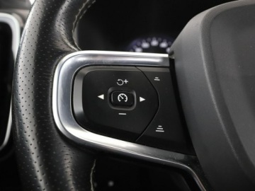 Volvo XC40 Crossover Plug-In 1.5 T5 Plug-in Hybrid 262KM 2020 Volvo XC 40 R-Design PHEV auotomat alcantara navi, zdjęcie 31