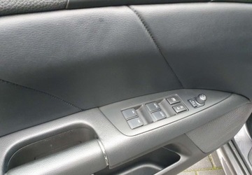 Suzuki Kizashi 2.4 VVT 178KM 2010 Suzuki Kizashi 2.4 178KM 4x4 Automat BiXenon Navi 2xCzujniki Parkowania 2.4, zdjęcie 19